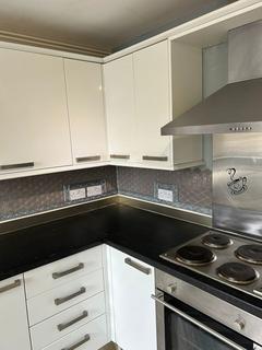 2 bedroom flat for sale, Mount Terrace, Pellon, Halifax, West Yorkshire, HX2 0HB