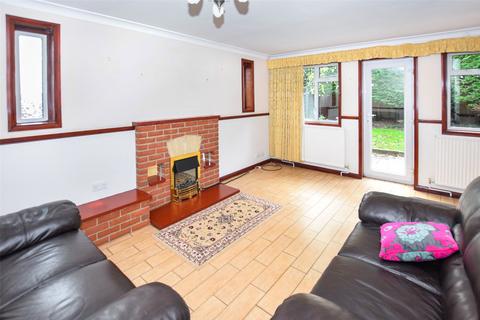 3 bedroom bungalow for sale, Belmont Close, Hampshire GU14