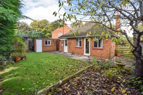 3 bedroom bungalow for sale, Belmont Close, Hampshire GU14