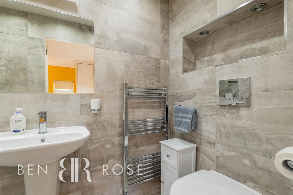 Master Ensuite