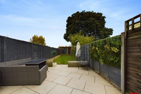 9a Boverton Drive, Brockworth, Gloucester, GL3 4DB