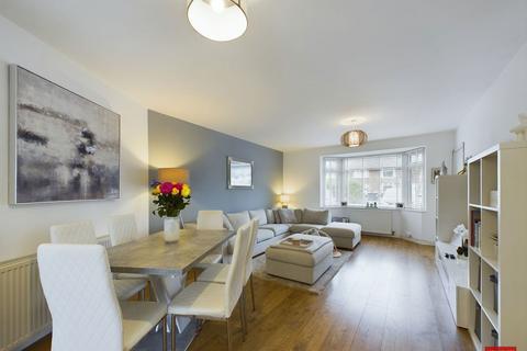 9a Boverton Drive, Brockworth, Gloucester, GL3 4DB