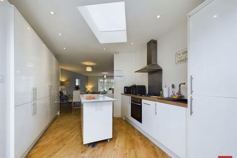 9a Boverton Drive, Brockworth, Gloucester, GL3 4DB