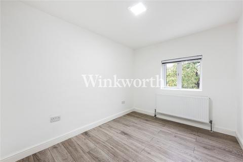 3 bedroom apartment for sale, Hornsey Park Road, London, N8