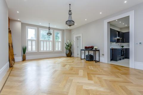 undefined, St. Georges Avenue, Weybridge, Surrey, KT13