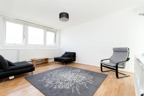 3 bedroom flat to rent, Michael Cliffe House, Skinner Street, Angel