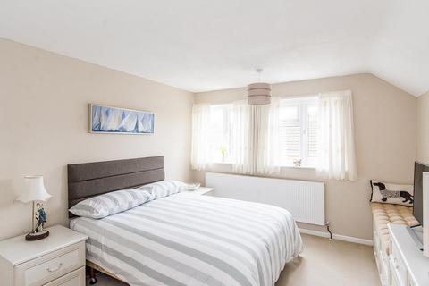 3 bedroom detached house for sale, Coleman Road, Fleckney
