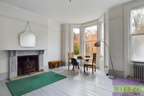 2 bedroom flat for sale, London Road, St. Leonards-On-Sea