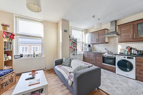 2 bedroom apartment to rent, Hereford House, Rushcroft Road, Brixton