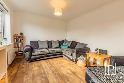 2 bedroom flat for sale, Dulwich Road, Holland-On-Sea