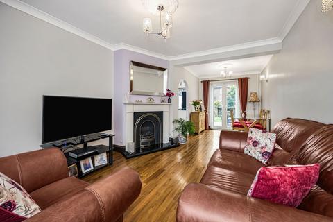 3 bedroom end of terrace house for sale, Castalia Square, London E14