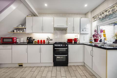 3 bedroom end of terrace house for sale, Castalia Square, London E14