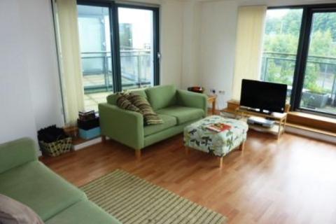 2 bedroom terraced house to rent, Meadowside Quay Square, Glasgow G11