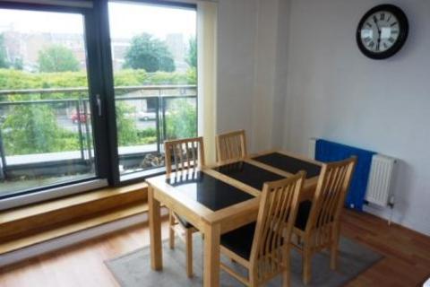 2 bedroom terraced house to rent, Meadowside Quay Square, Glasgow G11