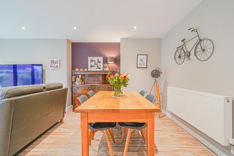 74 Arden Vale Road, Knowle, Solihull, B93 9NE