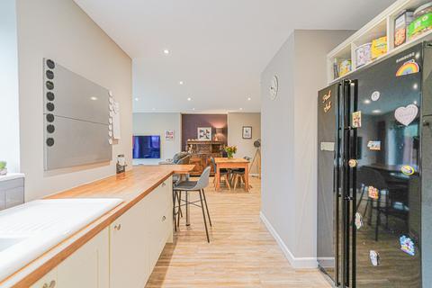 74 Arden Vale Road, Knowle, Solihull, B93 9NE
