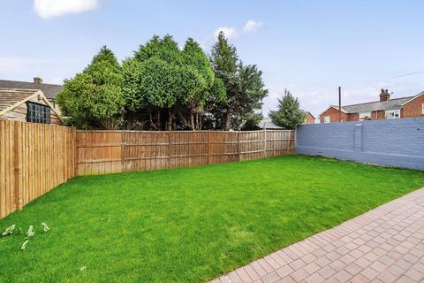 3 bedroom detached house for sale, Bicester,  Oxfordshire,  OX26