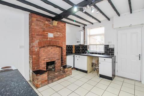 3 bedroom terraced house for sale, Aketon Road, Castleford WF10