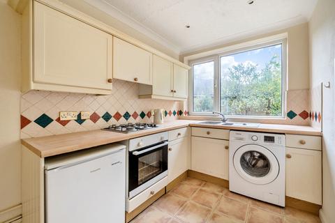 2 bedroom apartment for sale, London Road, Twickenham, TW1