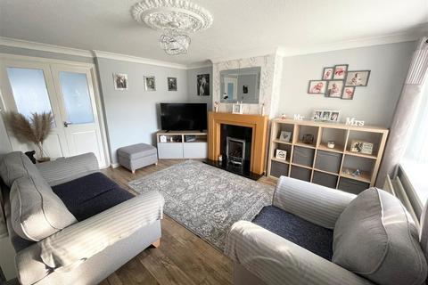 3 bedroom terraced house for sale, Fennel Grove, South Shields