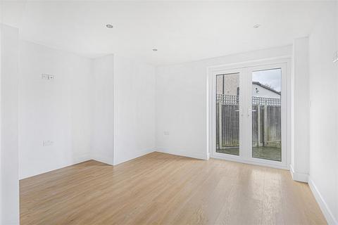 27 Egham Crescent, Sutton, SM3 9AL
