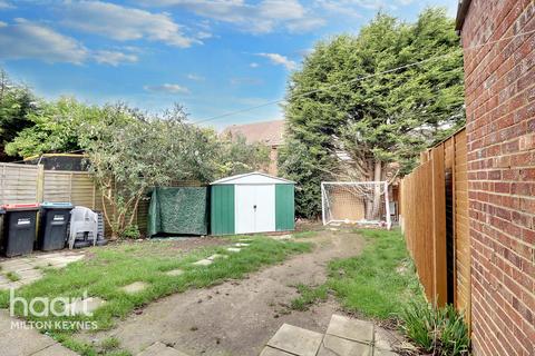 22 Bampton Close, Furzton, Milton Keynes, MK4 1DL