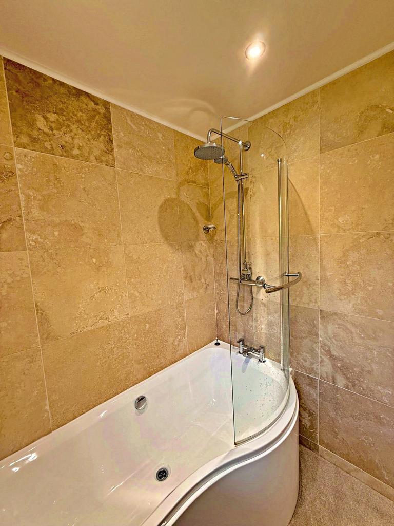 Shower Detail 2
