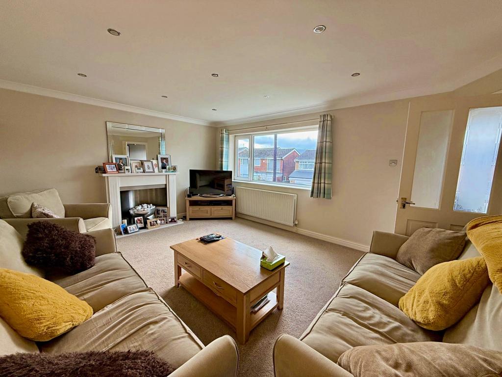 Lounge 3