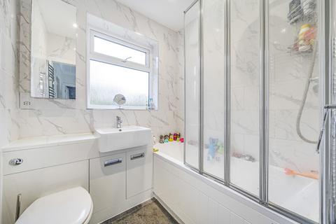 7 Sparrows Lane, London, SE9 2BP