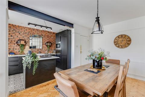 59 Caerphilly Road, Cardiff, CF14 4AD