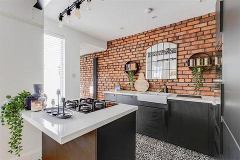 59 Caerphilly Road, Cardiff, CF14 4AD