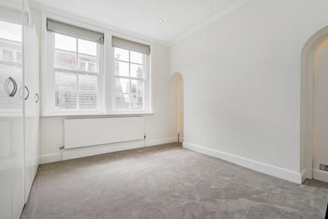 3 bedroom apartment for sale, Green Street, Mayfair, London, W1K