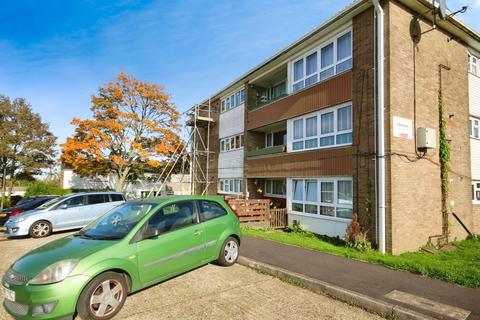 1 bedroom flat for sale, Chetwode Road, Tadworth KT20