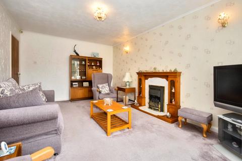 2 bedroom bungalow for sale, Maybury Avenue, Durkar, Wakefield, West Yorkshire