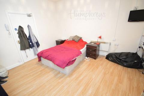 Studio to rent, Marshall Terrace, DH1