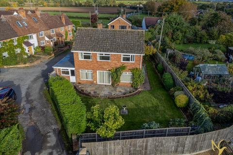 4 bedroom detached house for sale, Worcester WR8