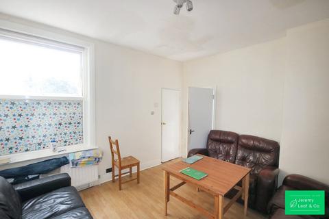 3 bedroom terraced house for sale, Grange Avenue, North Finchley, N12