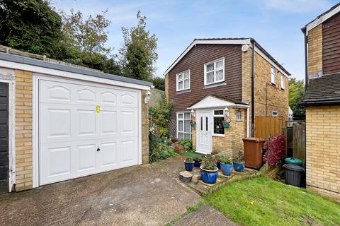 3 bedroom detached house for sale, Rush Close, Walderslade, Kent, ME5