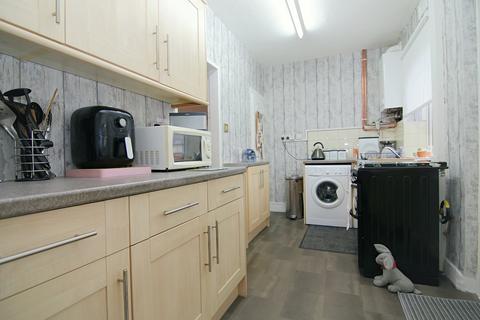 2 bedroom townhouse for sale, Finch Street, Little Horton, Bradford, BD5