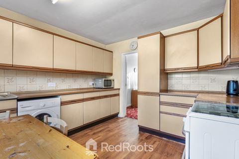 27 Clifton Drive, Sprotbrough, Doncaster, DN5 7NL