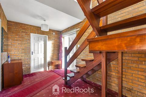 27 Clifton Drive, Sprotbrough, Doncaster, DN5 7NL