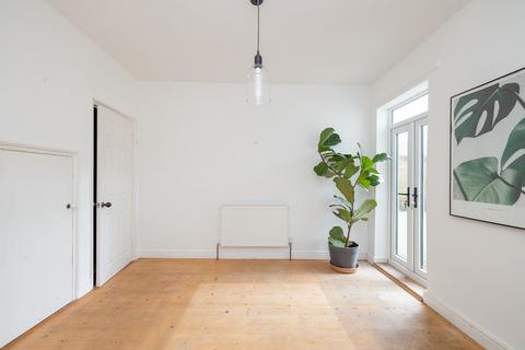 28 Jasper Street, Bristol, BS3 3DU
