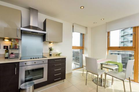 1 bedroom flat to rent, Streamlight Tower, Canary Wharf, London, E14