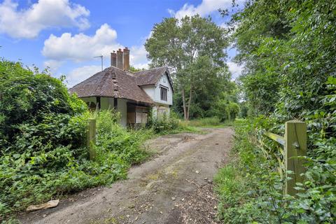 2 bedroom detached house for sale, Smatchley Lodge, Ettington Road, Walton