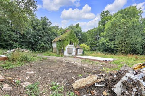 2 bedroom detached house for sale, Smatchley Lodge, Ettington Road, Walton