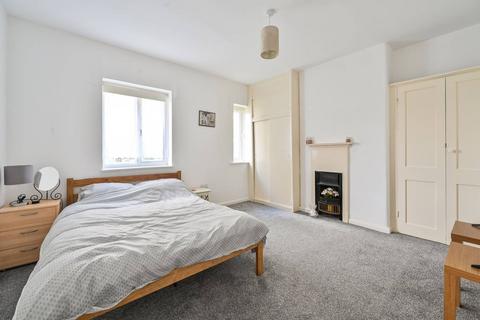 3 bedroom terraced house to rent, Athelney Street, Catford, London, SE6