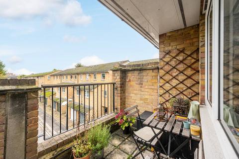 1 bedroom flat for sale, Montague Square, Peckham, London, SE15