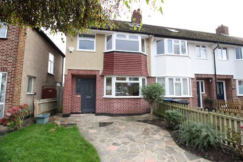 3 bedroom semi-detached house for sale, Kingshill Avenue, Worcester Park KT4