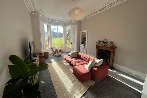 3 bedroom flat to rent, Glengyle Terrace, Bruntsfield, Edinburgh, EH3