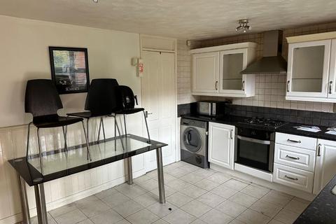 3 bedroom terraced house for sale, 8 Lovell Park View, Leeds, West Yorkshire, LS7 1DA